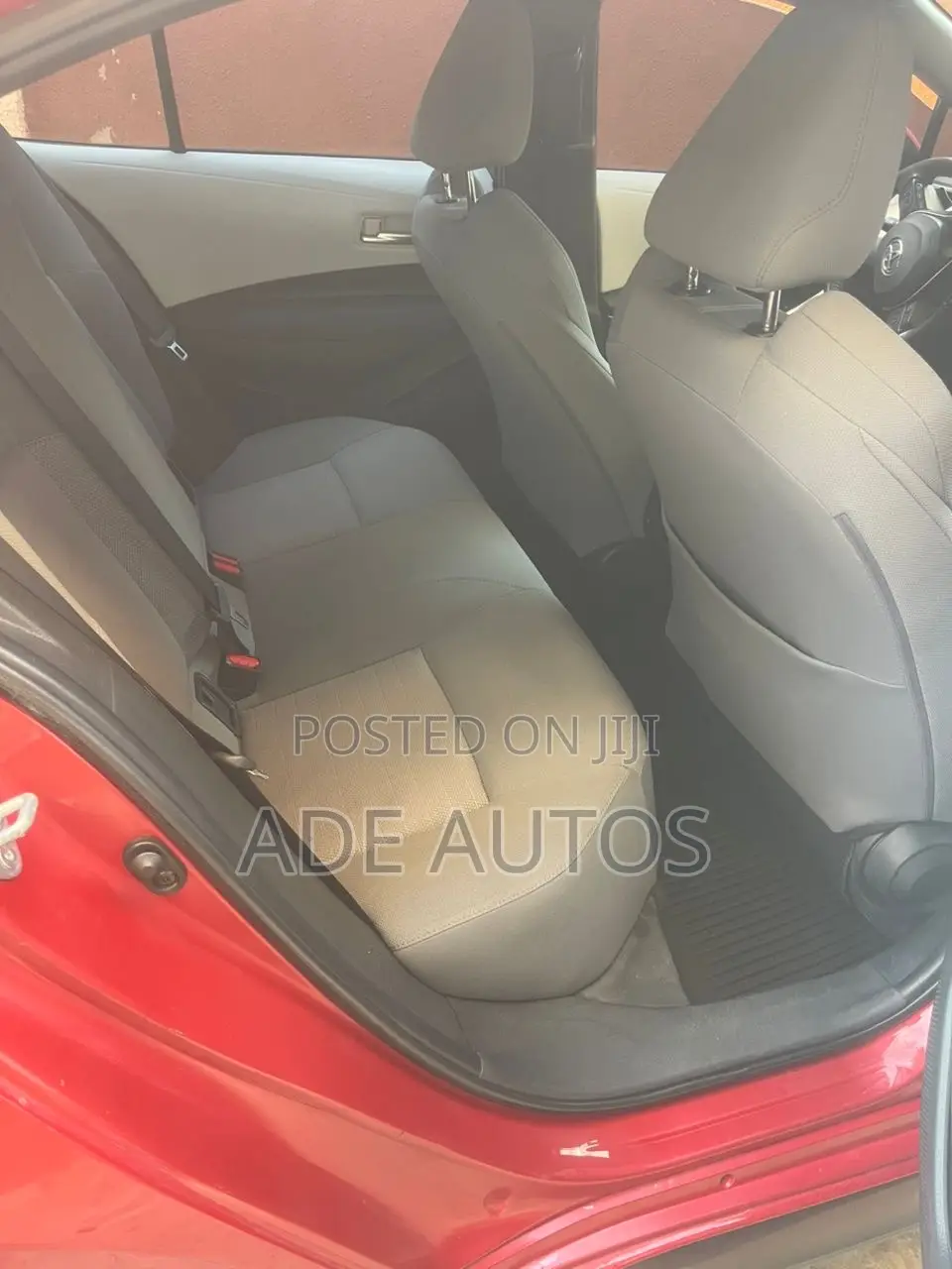 Toyota Corolla SE 2021 Red