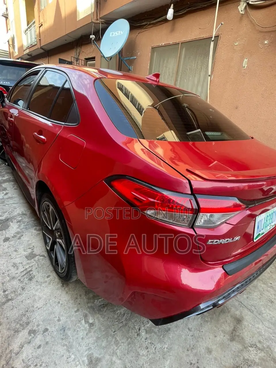 Toyota Corolla SE 2021 Red