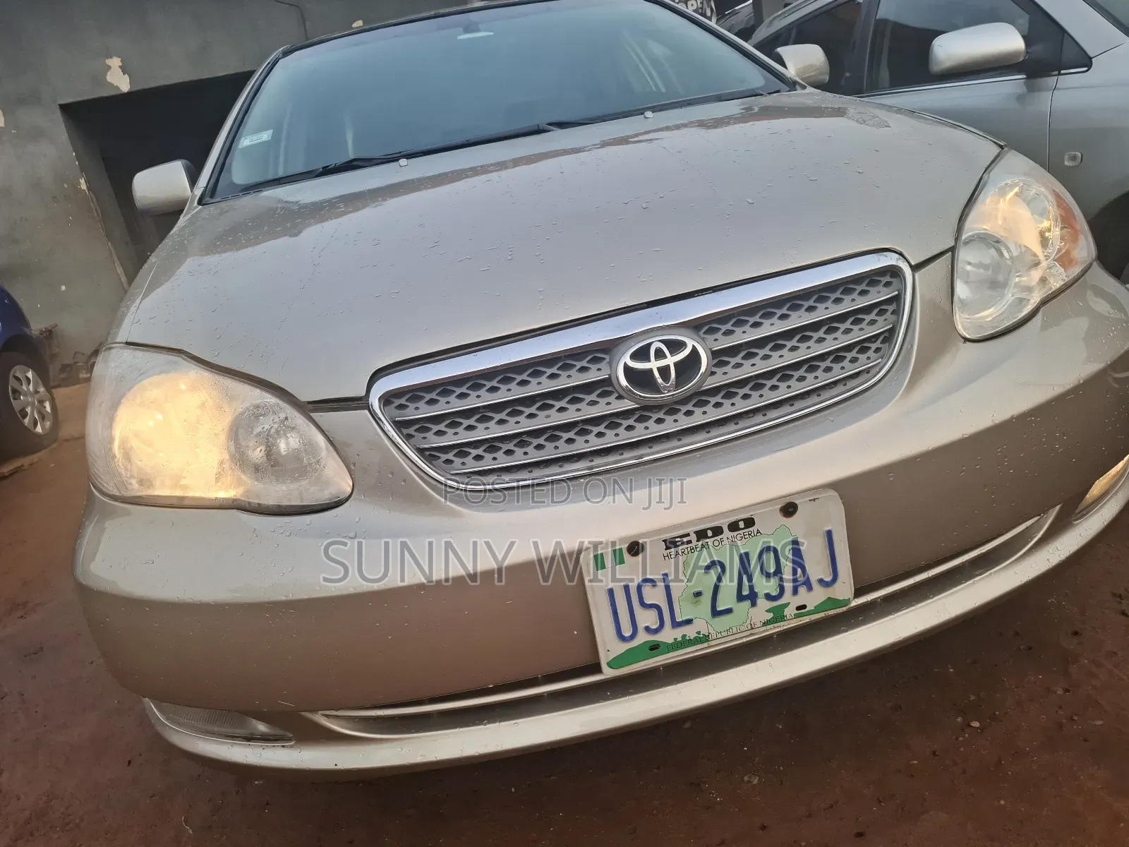 Toyota Corolla 2005 Brown