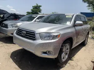 Toyota Highlander 2010 Silver