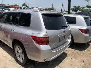 Toyota Highlander 2010 Silver