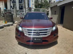 Honda Crosstour 2011 Red