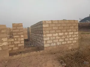 2bdrm Apartment in A%G Estate, FHA for sale
