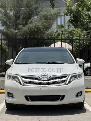 Toyota Venza Limited 4dr Wagon AWD (3.5L 6cyl 6A) 2015 White