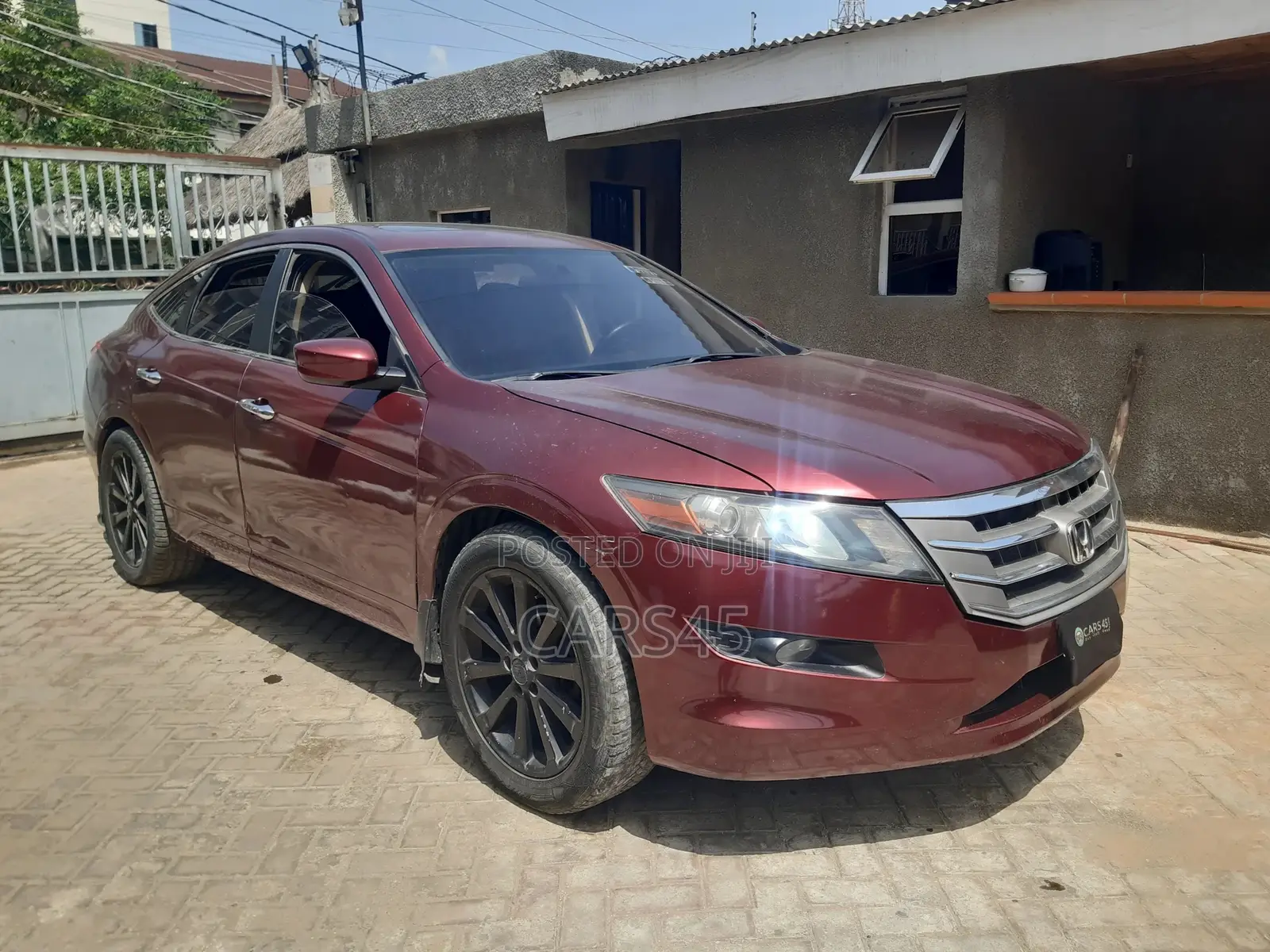 Honda Crosstour 2011 Red