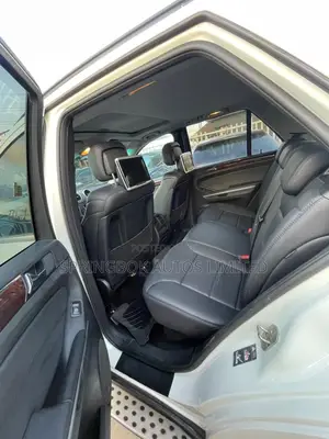 Mercedes-Benz M Class ML 350 4Matic 2011 White