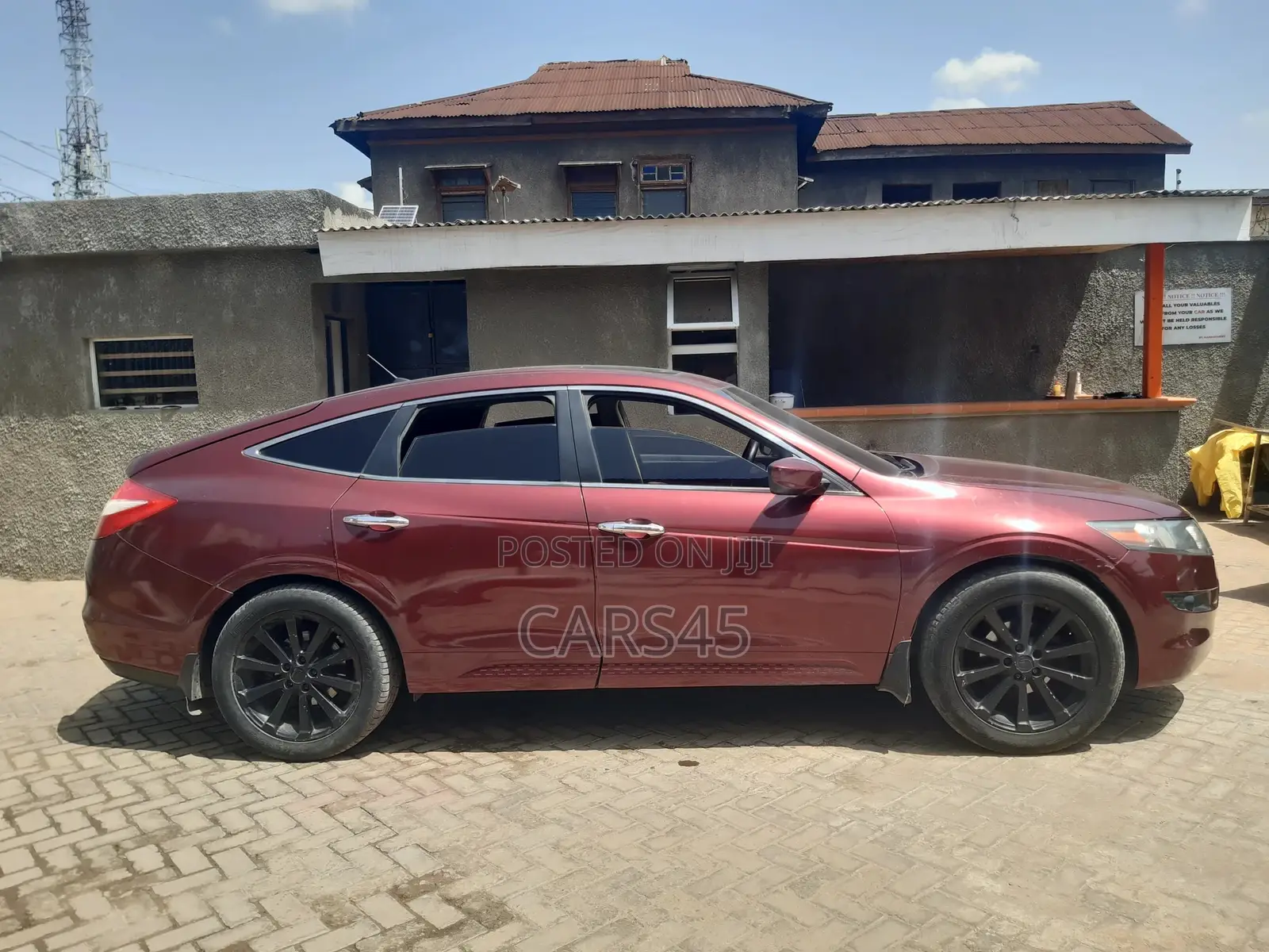Honda Crosstour 2011 Red