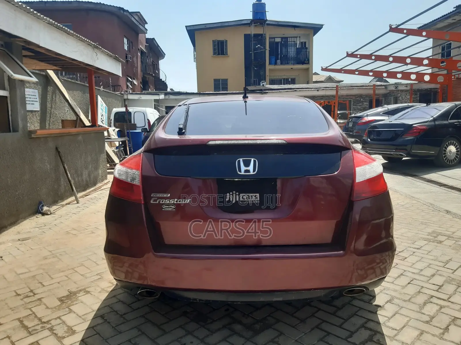 Honda Crosstour 2011 Red