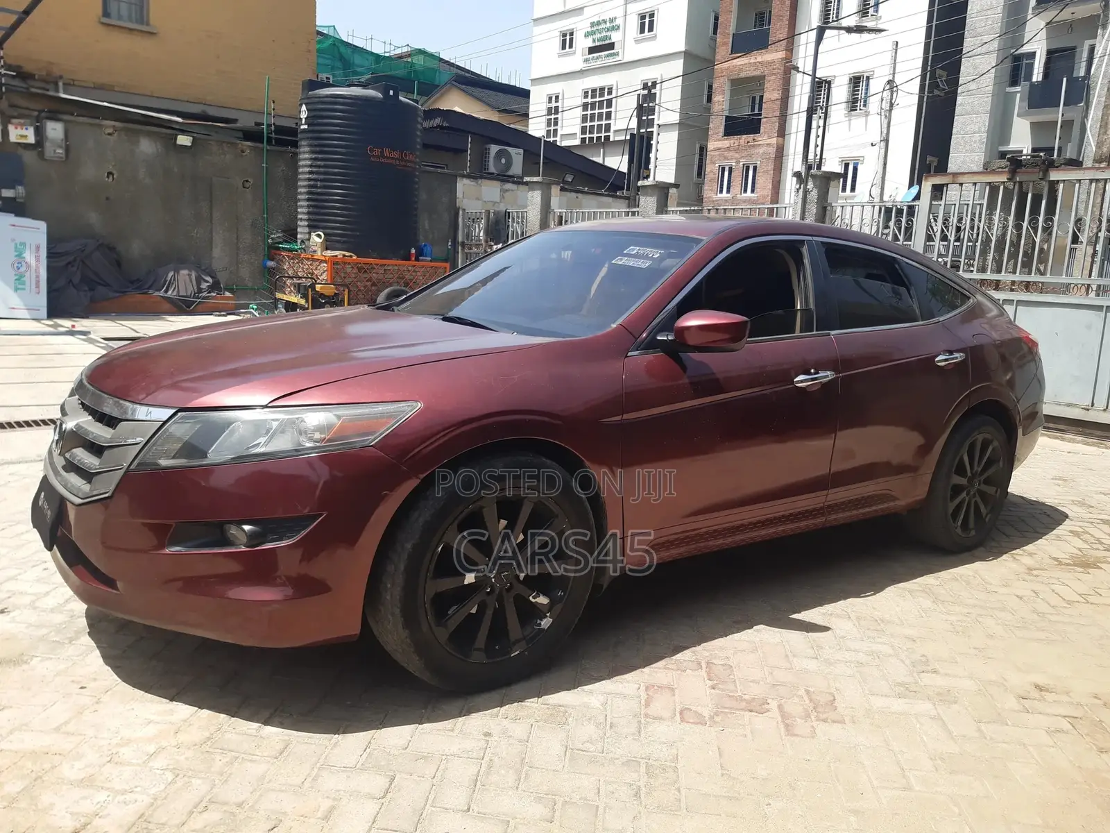 Honda Crosstour 2011 Red