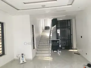 5bdrm Duplex in Ikeja Gra for rent