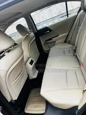 Honda Accord LX 4dr Sedan FWD (2.4L 4cyl 2A) 2013 Red
