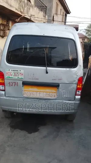 Suzuki APV Minibus 2010 Grey