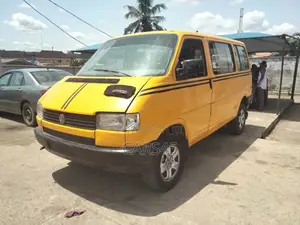 Volkswagen Sharan 1995 Yellow