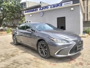 Lexus ES 350 F Sport 2020 Gray