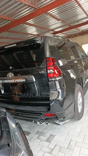 Toyota Land Cruiser Prado 4.0 2018 Black