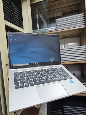 Laptop HP EliteBook 830 G8 8GB Intel Core i5 SSD 256GB