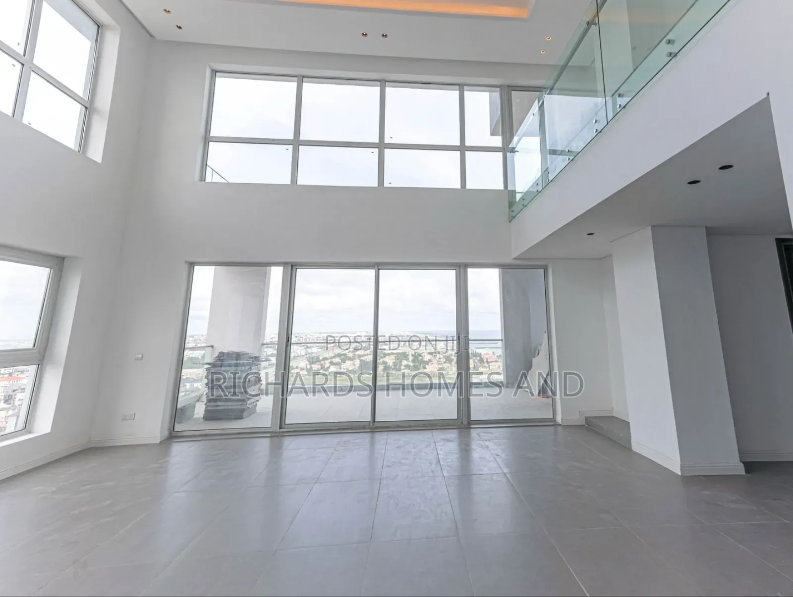 4bdrm Maisonette in Victoria Island Extension for rent