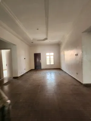 5bdrm Duplex in Chevron for rent