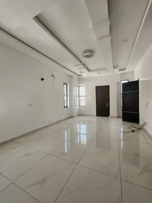 4bdrm Duplex in Chevron for rent