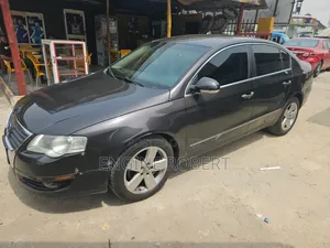 Volkswagen Passat 2.0 Sedan 2010 Brown