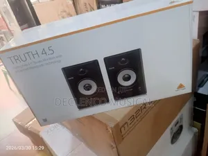Behringer Studio Monitor Truth 4.5 With Advanced Waveguide Technology