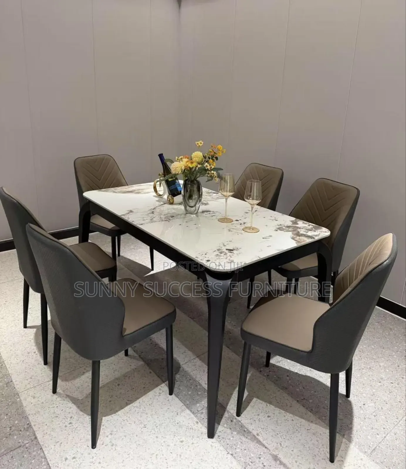 6 Seaters Marble Dinning Set
