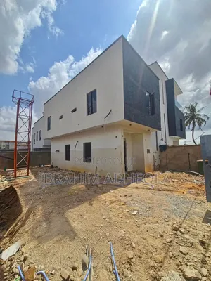 3bdrm Duplex in Adeniyi Jones for sale