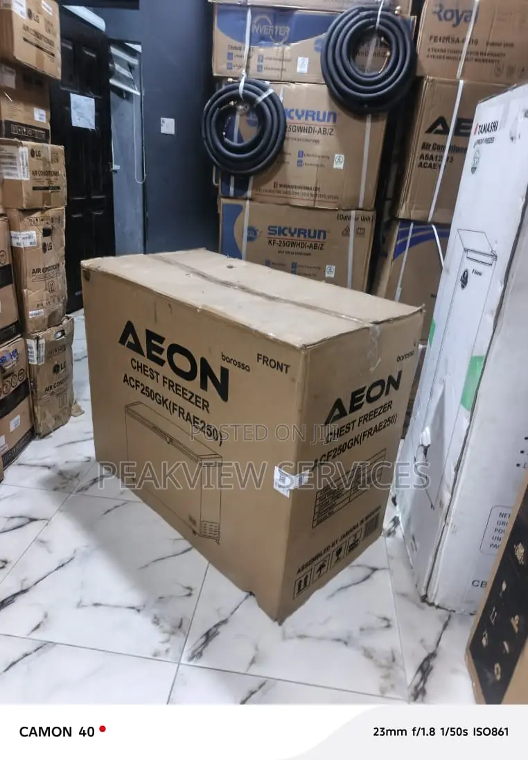 Aeon 250l Chest Freezer Storage Equipment