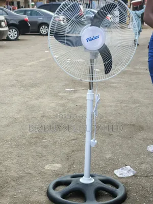 18" Inches Fadar Standing Fan.
