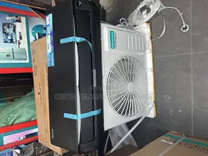 Hisense 1.5hp Inverter Black Face Split Unit