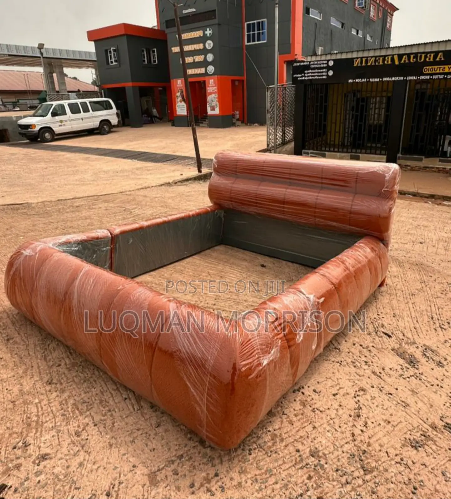 6by6 Bubble Bedframe Available for Instant Pickup