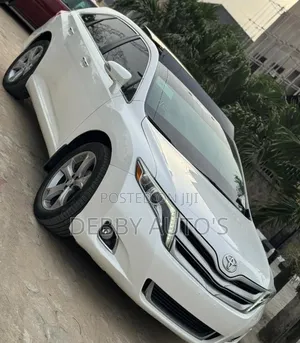 Toyota Venza Limited 2016 White