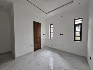 3bdrm Apartment in Lagos, Peninsula Estate for rent