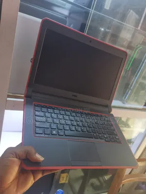 Laptop Dell Latitude 13 3340 4GB Intel Core i3 HDD 500GB