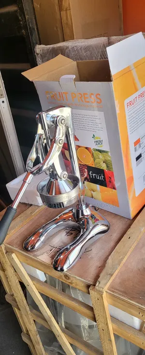 Manual Fruit Press