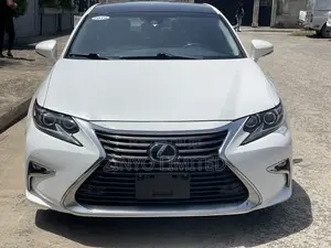 Lexus ES 350 FWD 2016 White