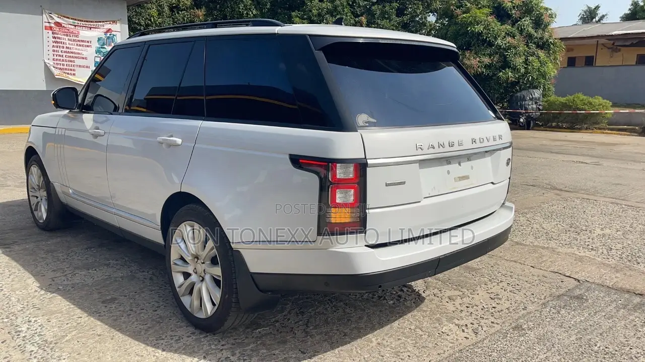 Land Rover Range Rover Vogue 2015 White