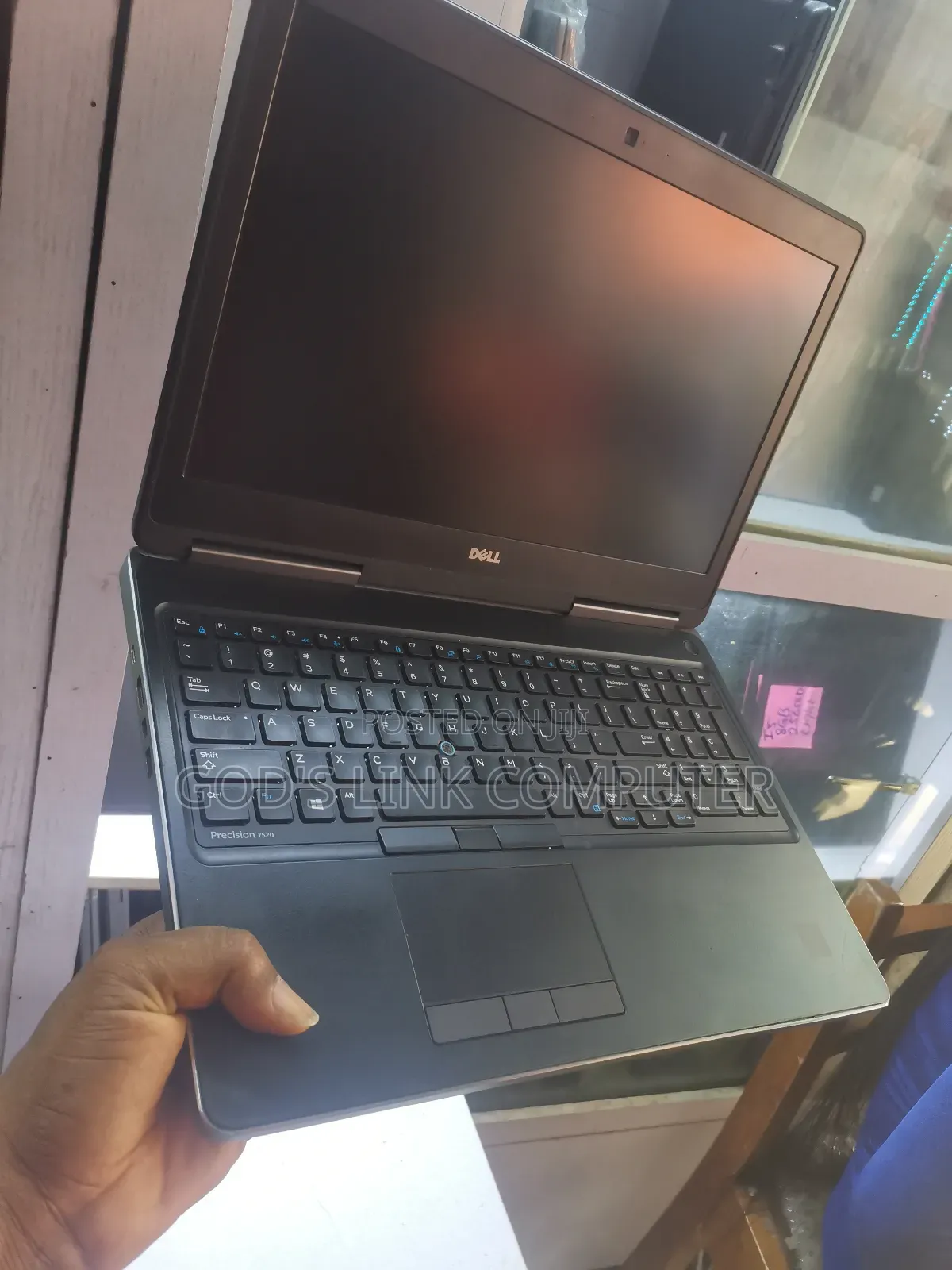 Laptop Dell Precision 15 7520 32GB Intel Core i7 SSD 512GB