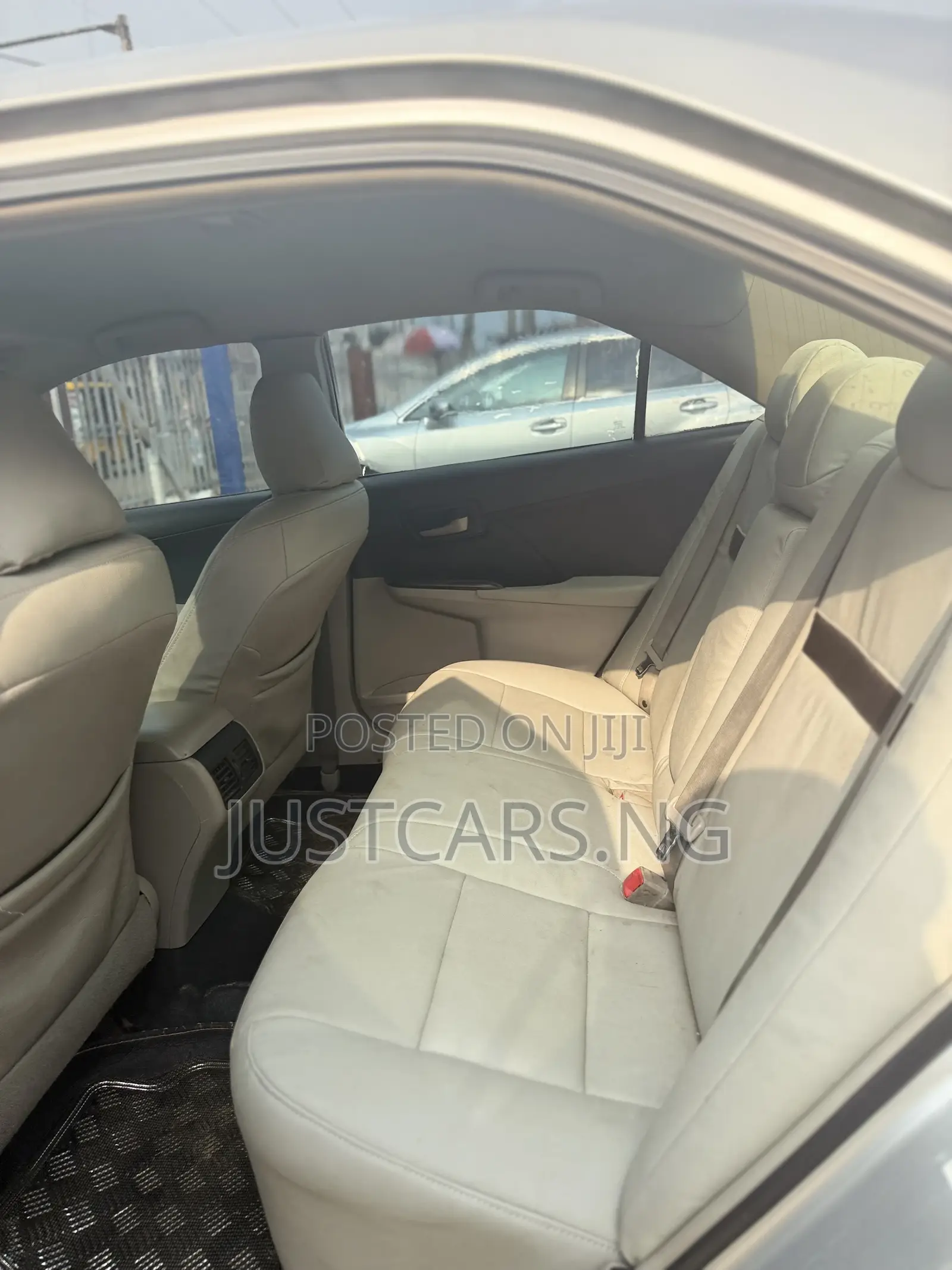 Toyota Camry 2014 Silver
