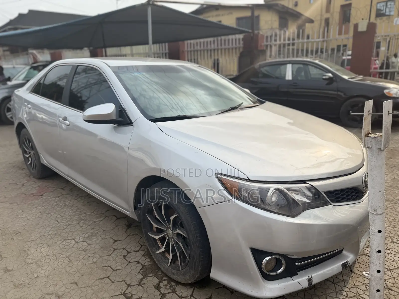 Toyota Camry 2014 Silver