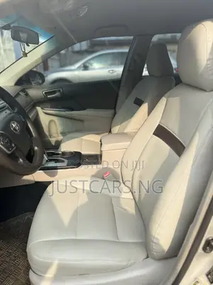 Toyota Camry 2014 Silver