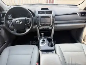 Toyota Camry 2014 Silver