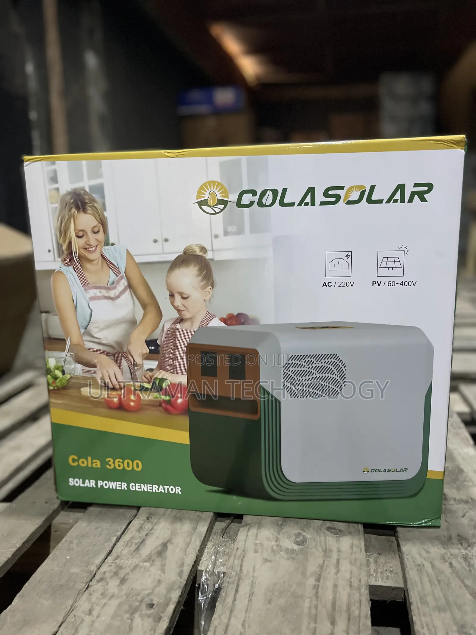 Cola 3.6kwh (Kilowatts) Solar Generator