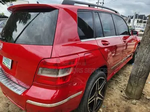 Mercedes-Benz GLK-Class 350 2010 Red