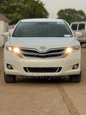 Toyota Venza LE FWD 2013 White