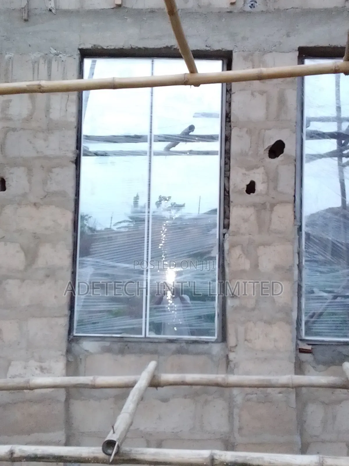 Aluminium Frameless Window