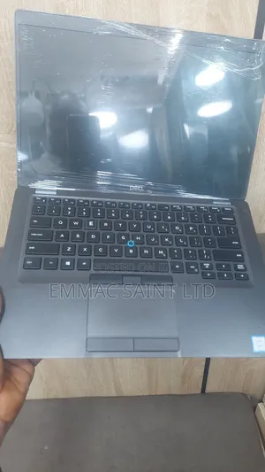 Laptop Dell Latitude 5401 8GB Intel Core i7 SSD 256GB
