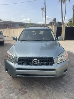 Toyota RAV4 2008 Green