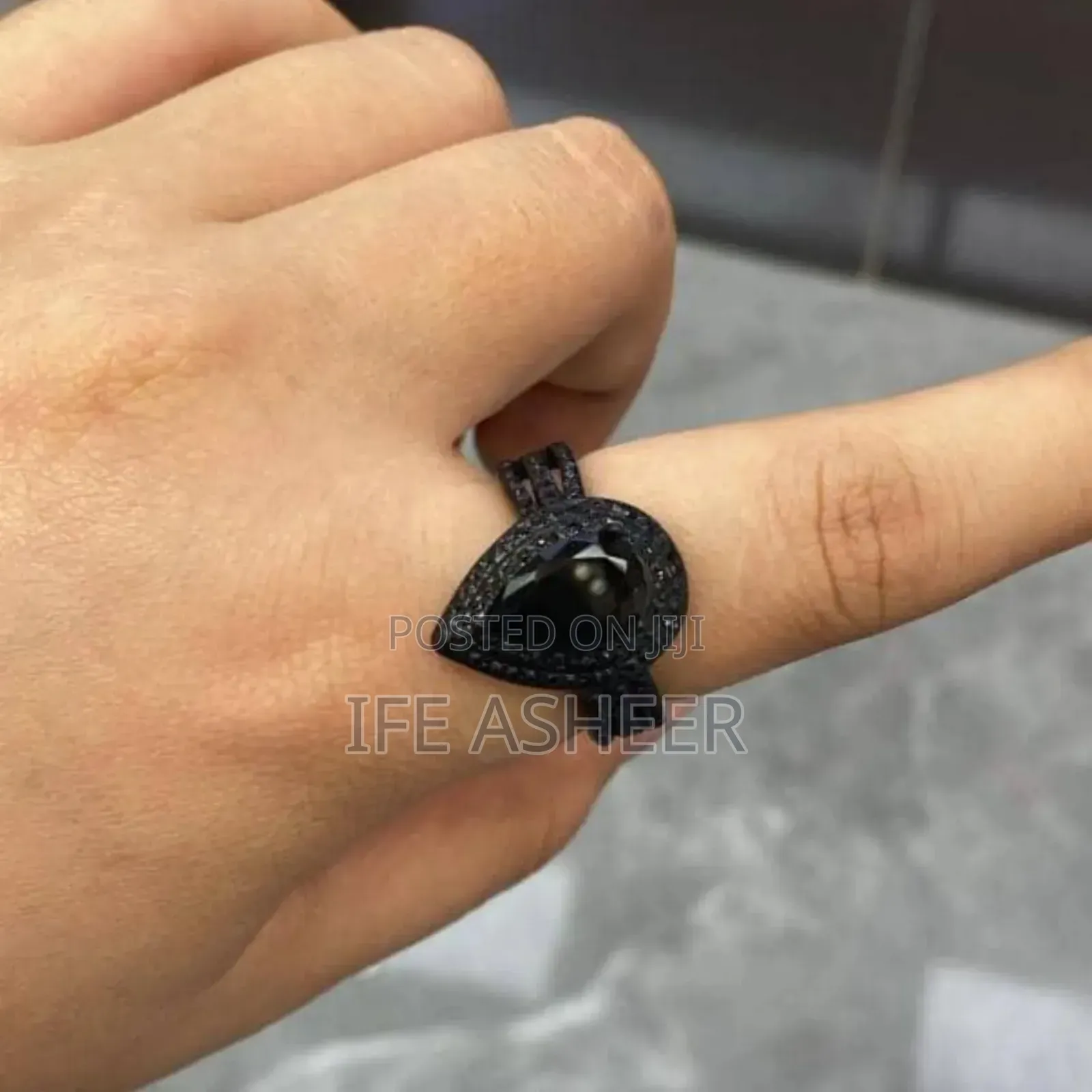 Ladies Black Proposal Ring 001 - Black