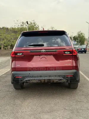 Toyota Highlander Limited AWD 2024 Red